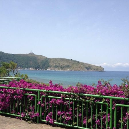 Casa Palinuro Vacanze Fronte Spiaggia Exterior photo