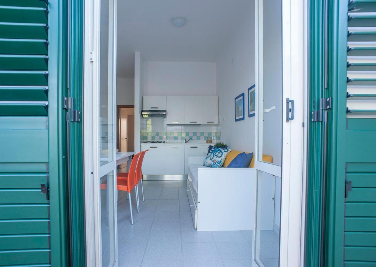 Casa Palinuro Vacanze Fronte Spiaggia Exterior photo