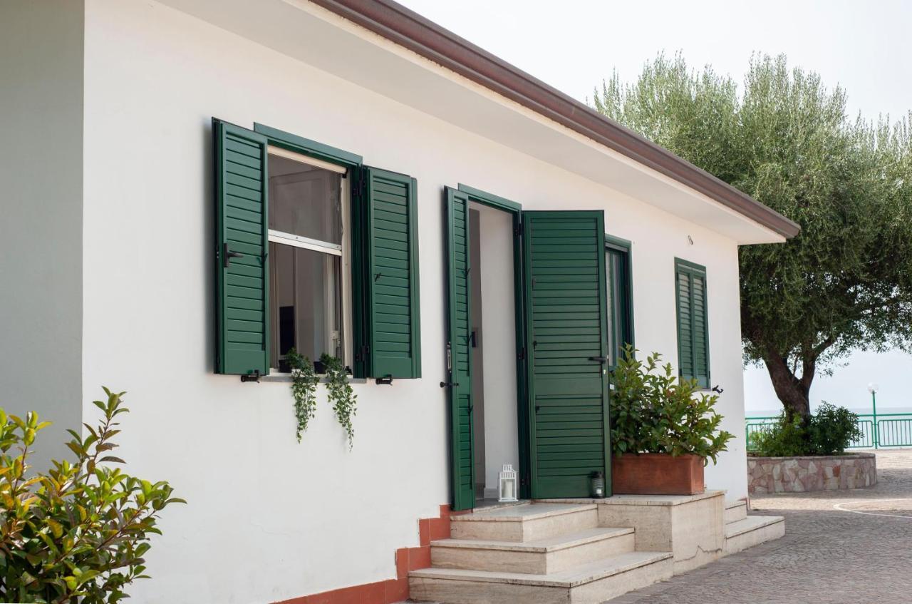 Casa Palinuro Vacanze Fronte Spiaggia Exterior photo